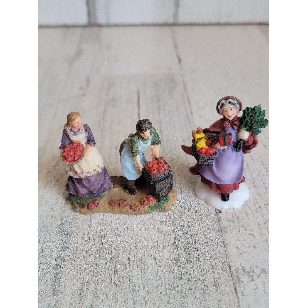Village grocery shopping women apples set accessory Xmas